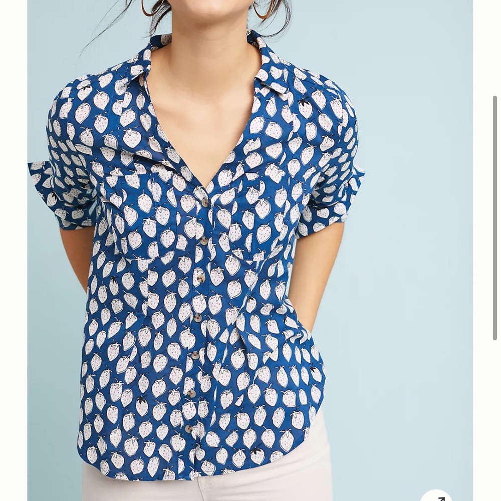 Maeve Anthropologie Rochelle Strawberry Print Navy White Button Down size 2